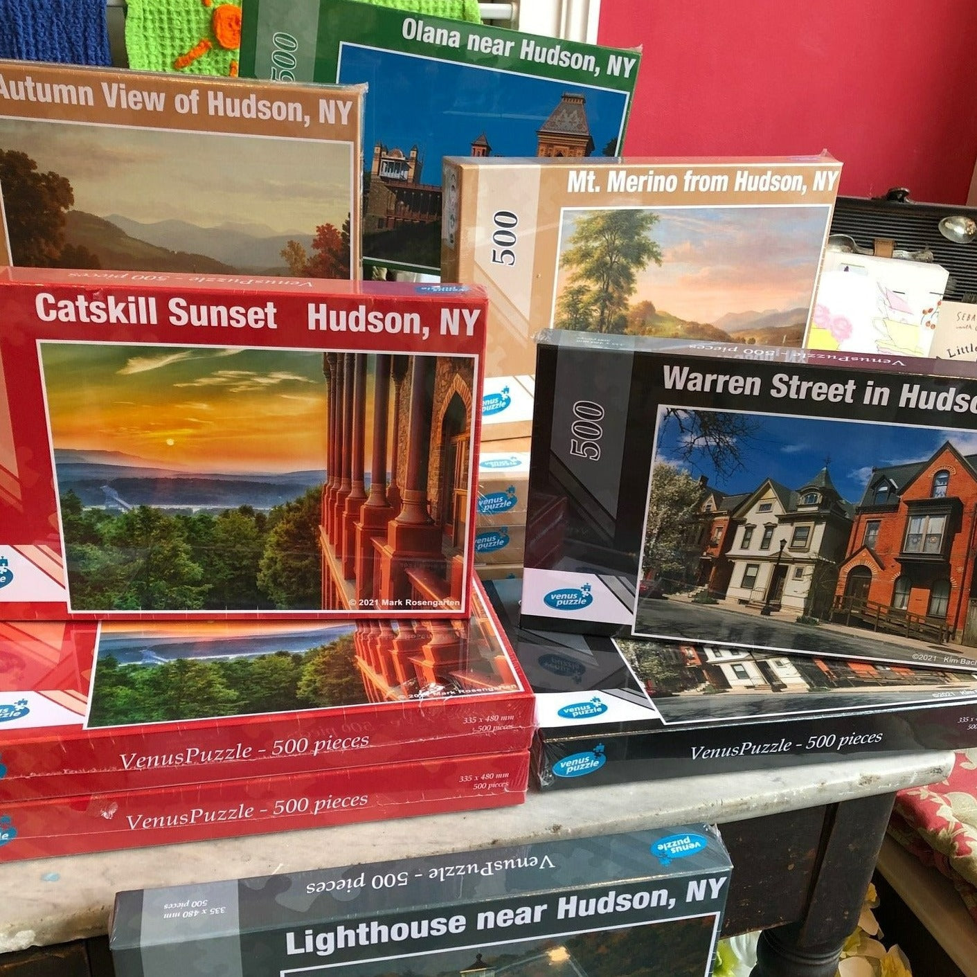 Scenes of Hudson Puzzles Verdigris Tea Chocolate Bar